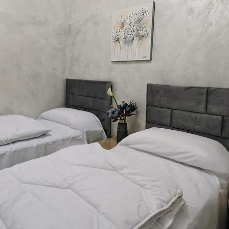 Appartamento Appena Ristrutturato Bologna Centro Storico エクステリア 写真